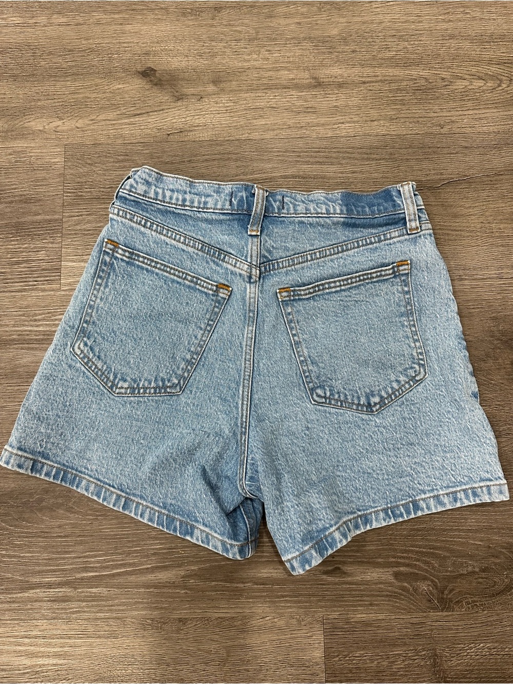 Abercrombie & Fitch dad shorts - Picture 2 of 3